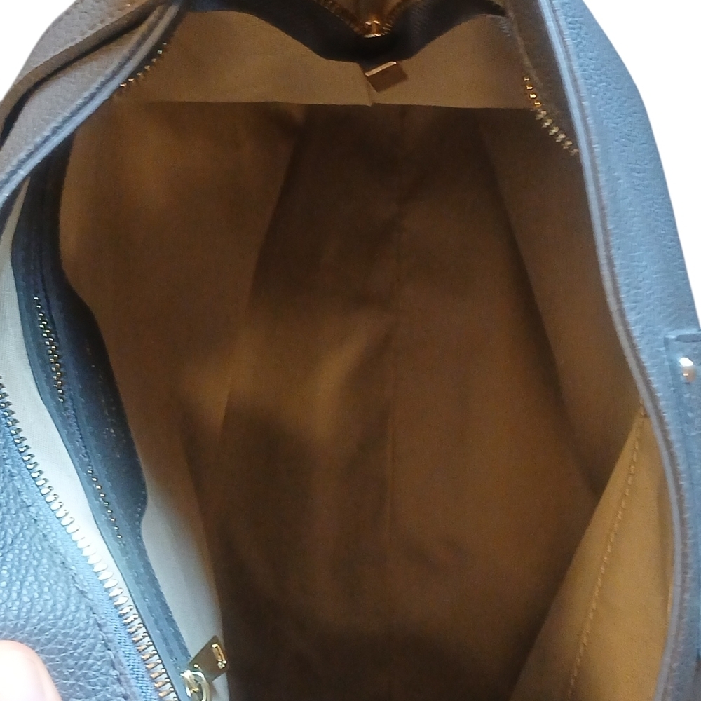 Paolina -Genuine Leather Shoulder Bag, NWT, Gray, 2 Open/1 Large Zippered Pocket - Picture 13 of 14